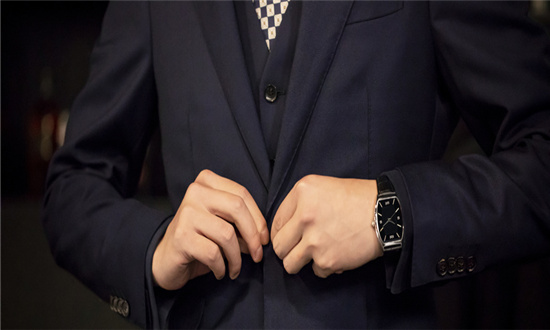 2023男士西服行業(yè)發(fā)展趨勢(shì)及市場(chǎng)現(xiàn)狀分析