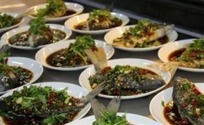 “十一”假期餐飲消費(fèi)熱力十足 2023年餐飲行業(yè)復(fù)蘇進(jìn)行時(shí)