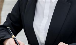 近日財(cái)政部發(fā)布通知明確嚴(yán)禁會計(jì)師事務(wù)所以或有收費(fèi)方式提供審計(jì)服務(wù)