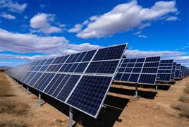 太陽能電池產能同比增長53.2% 我國光伏產業(yè)投資主體趨向多元化