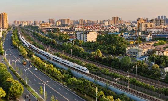 2024高速公路行業(yè)投資規(guī)劃報(bào)告：前11月綜合立體交通網(wǎng)投資3.6萬億