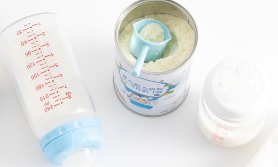 從全球孕嬰童用品產(chǎn)業(yè)發(fā)展的趨勢來看  中國母嬰品牌‘走出去’是一個規(guī)模化、產(chǎn)業(yè)化企業(yè)的必經(jīng)之路